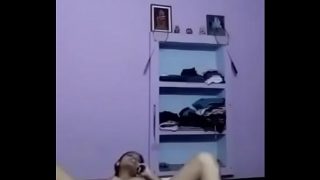 Desi bengali girl masterbateI Fingering ladki